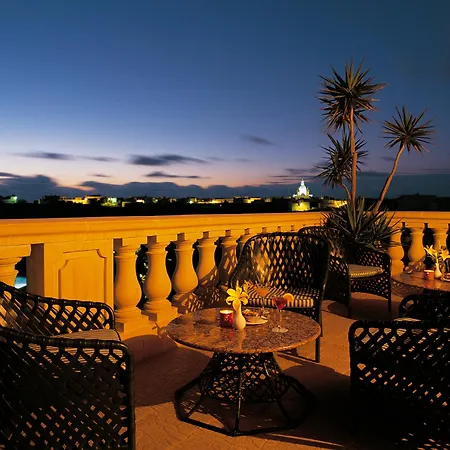 Kempinski Otel 5*