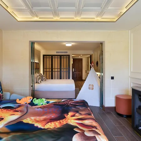 Отель Kempinski 5*