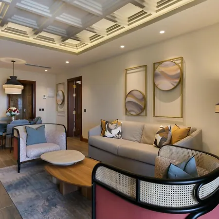 Kempinski Hotel 5*